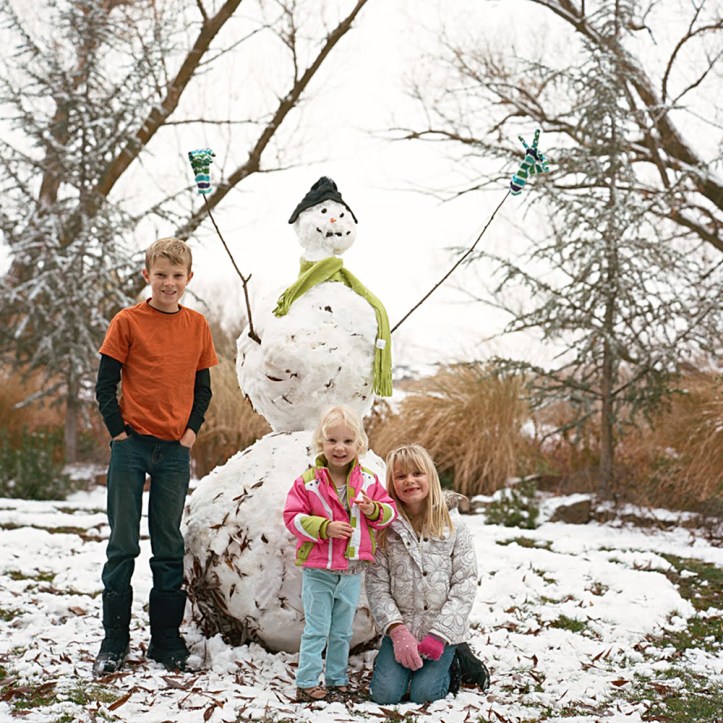 Rolleiflex FX snowman with 3 kids