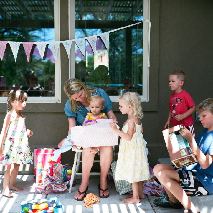 one year old birthday party opening presents