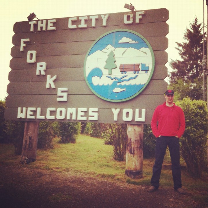 Forks Washington sign